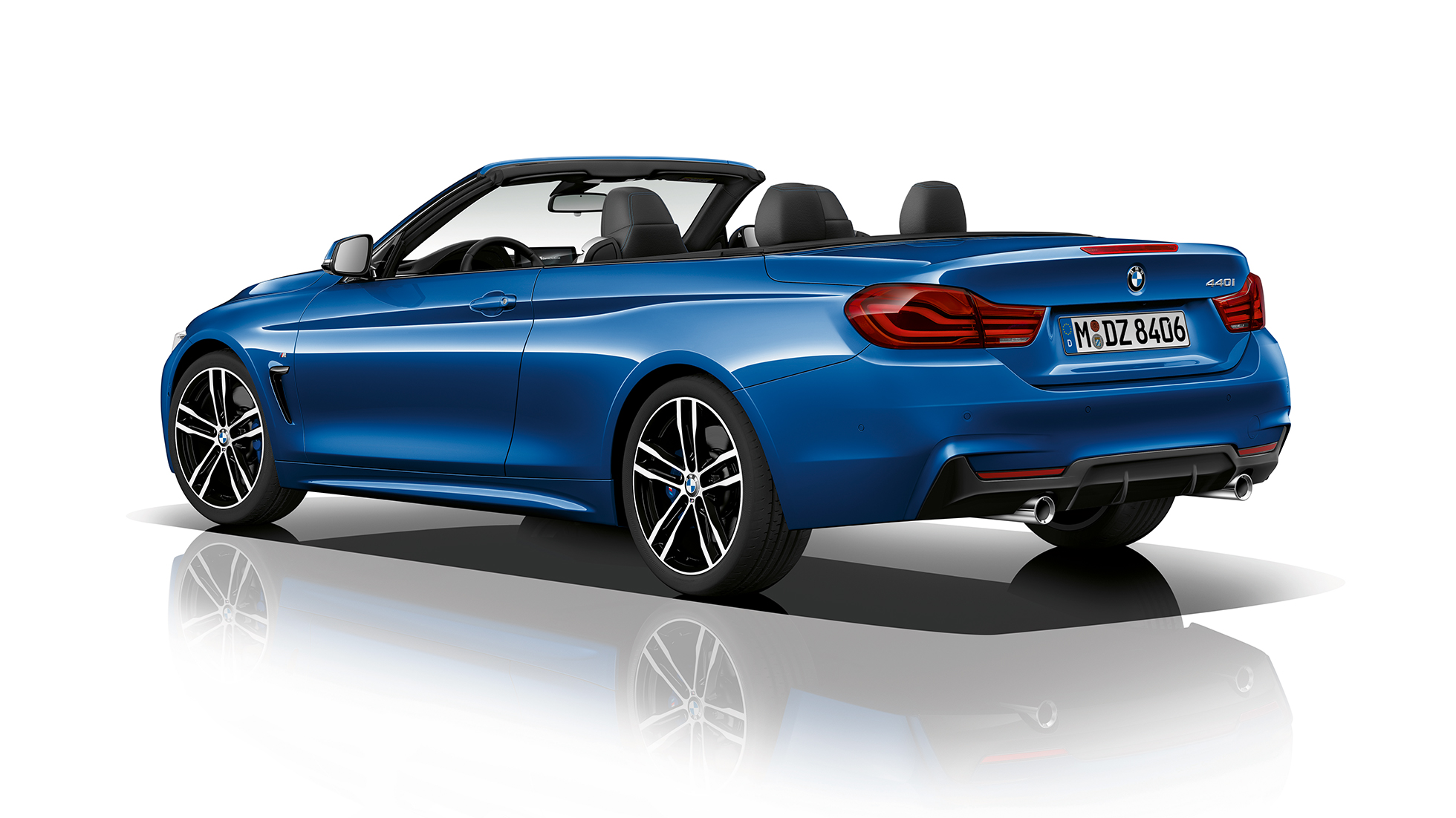 BMW Serie 4 Convertible, toma trasera de tres cuartos del Modelo M Sport