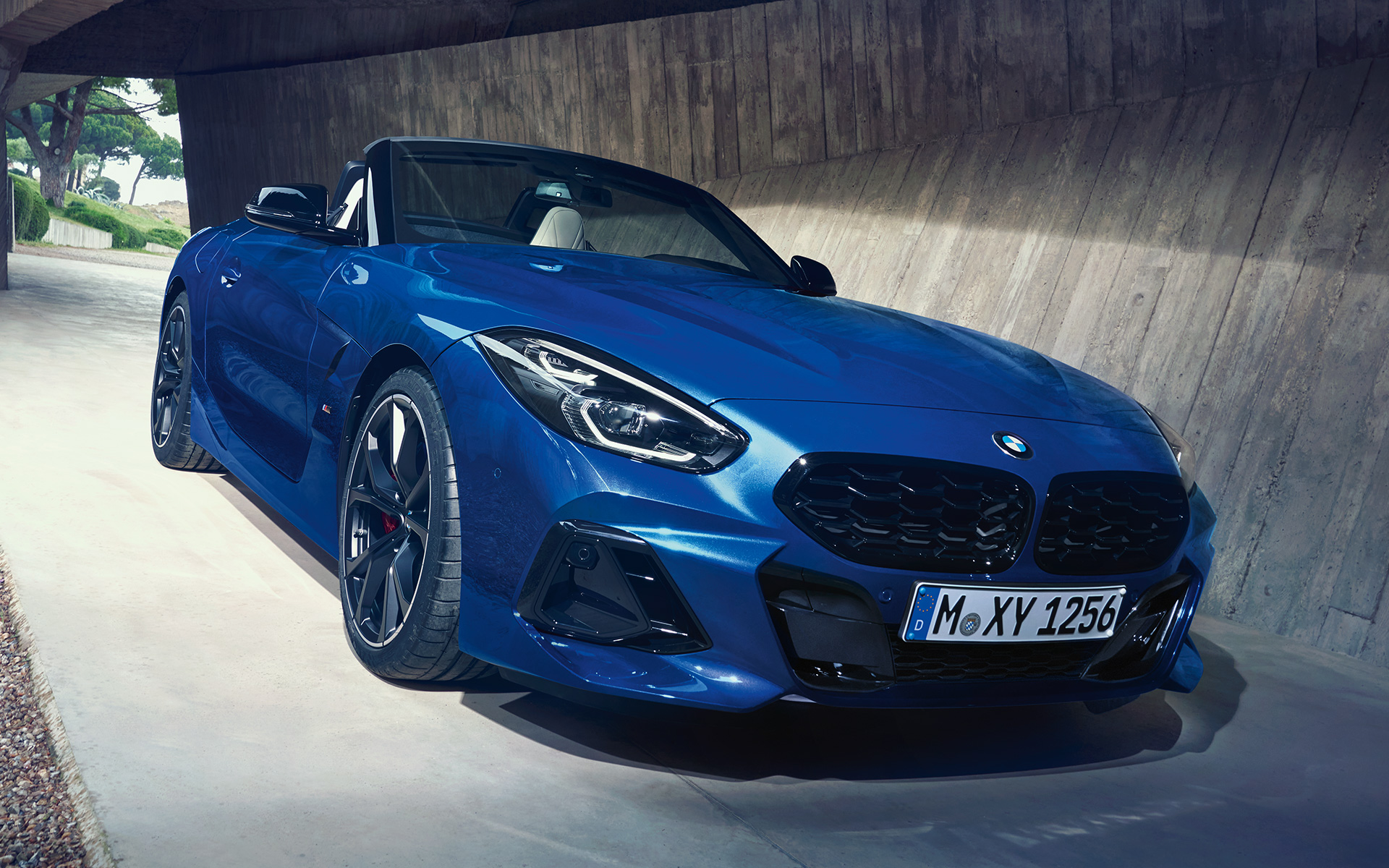 BMW Z4 M40i G29 2022 Portimao Blue, vista superior con capota abierta