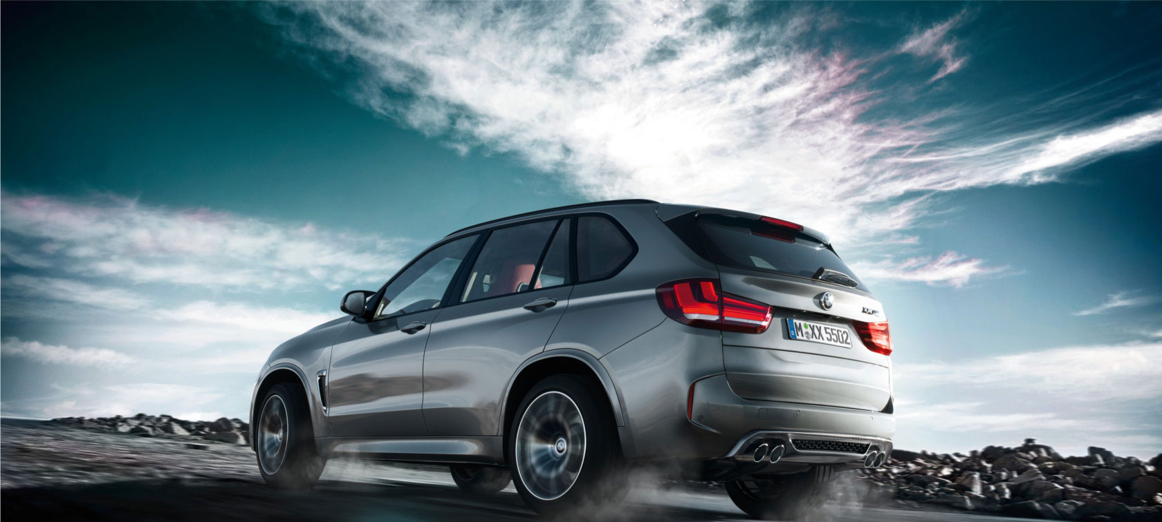 BMW X5M: detalle puertas y llantas